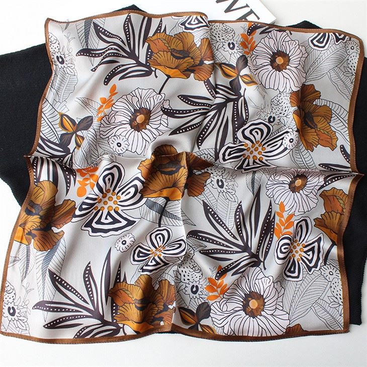 Printed Silk Scarf For Four Seasons Printed Silk Scarf For Four Seasons